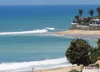 Salinas is one of the great reasons to consider Living in Ecuador.