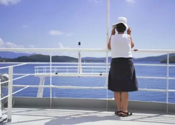 Choosing To Retire To Belize As A Single Woman
