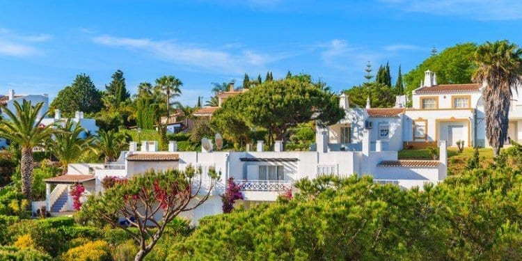 properties in portugal