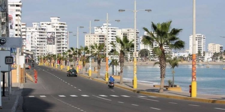 salinas ecuador street view