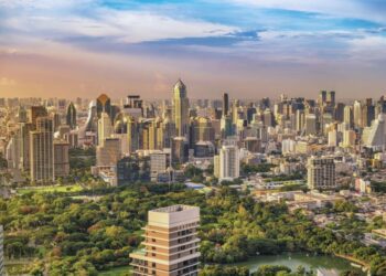 City skyline of skyscraper at Bangkok downtown and Lumpini Park