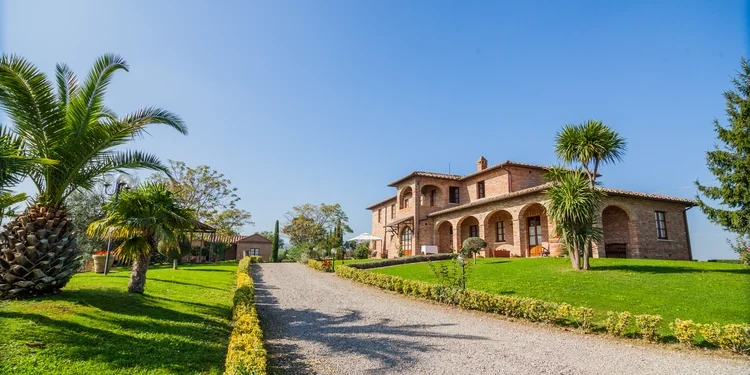Tuscan landhouse