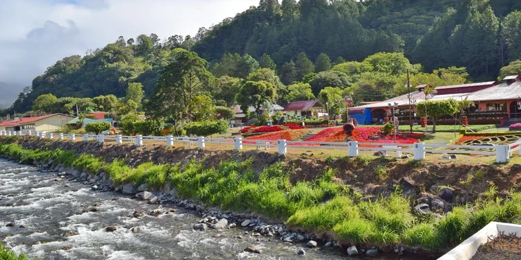 Garden in Boquete, Panama. expat living