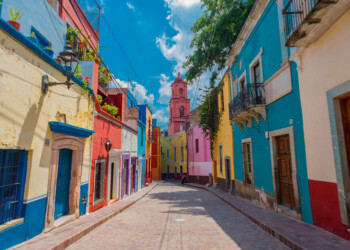 Street alley in Guanajuato Mexico. expat life