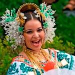 Woman using a Panama Pollera
