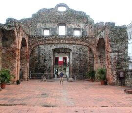 panama-casco-viejo-church_large
